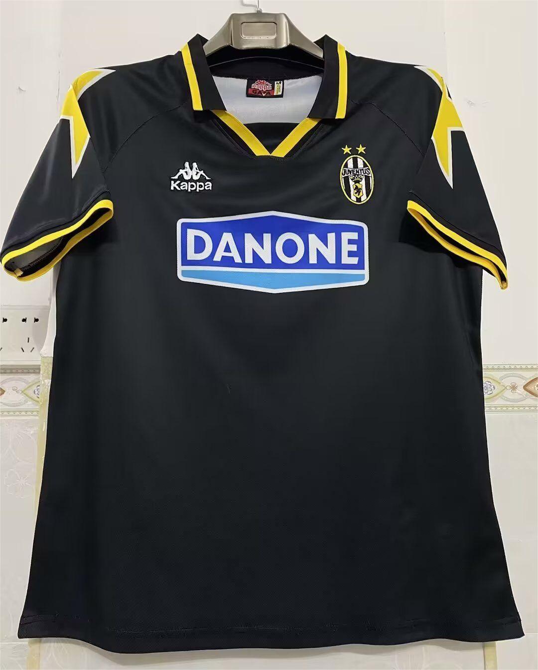 AAA Quality Juventus 94/95 Third Black Soccer Jersey